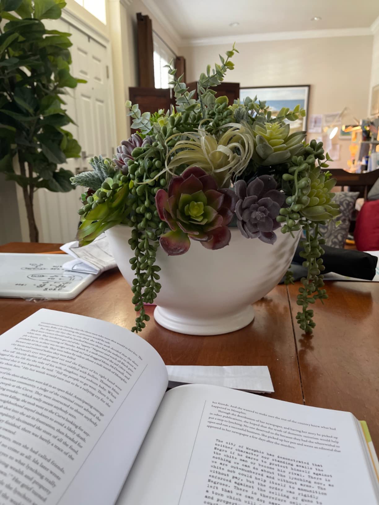 study table succulents DIY arrangement idea